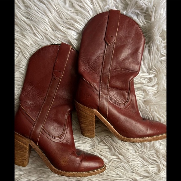 Frye Shoes - FRYE Leather Chunky Heeled Women’s 5.5 Boots